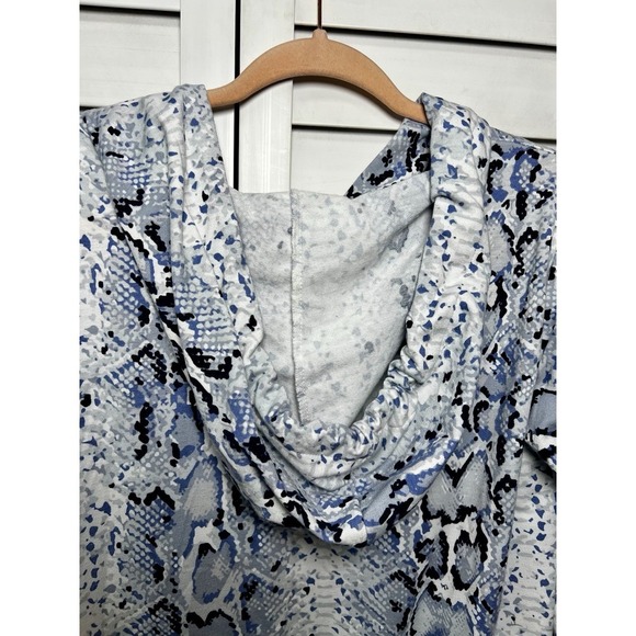Animal Print Snakeskin V-Neck Button Detail Pullover Hoodie Women's Size Large - Picture 8 of 10